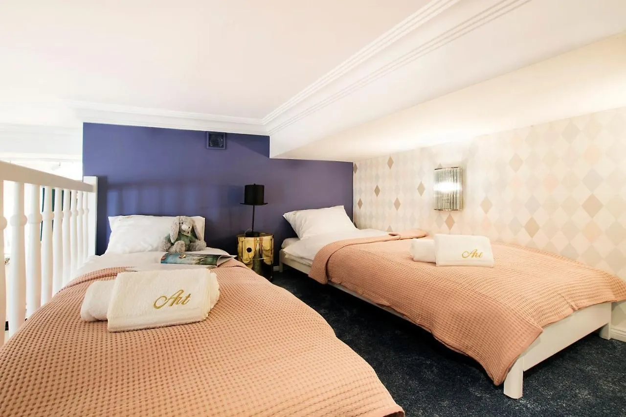 Art Apartment Cracovia 0*,  Polonia