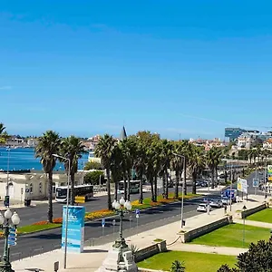 Sea View 2 Mins Walk To And Casino , Estoril Portugal